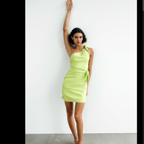 💚ASYMMETRIC MINI DRESS - Picture 2 of 9